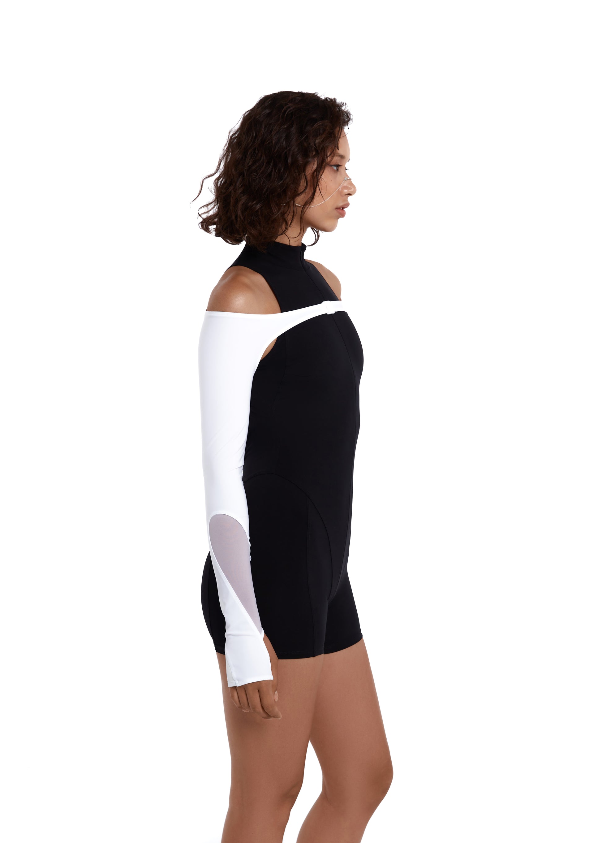 Orbit 1  Detachable Sleeves in White